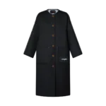 Double-faced coat with scalloped stitching